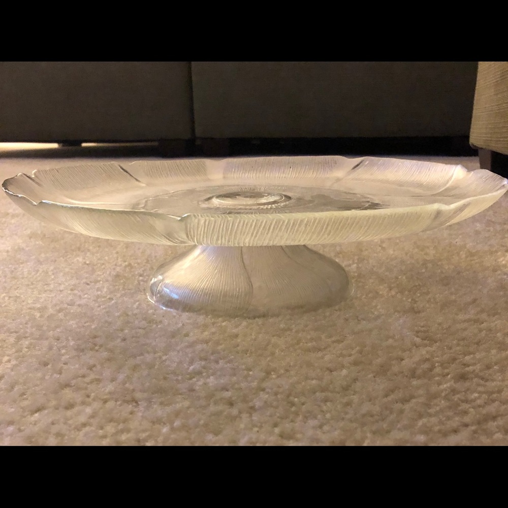 Cake serving platter